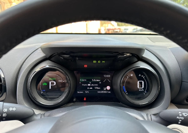 Toyota Yaris cena 75900 przebieg: 48557, rok produkcji 2020 z Biała małe 781
